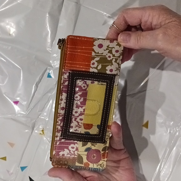 Wallet - Picture 3 of 4